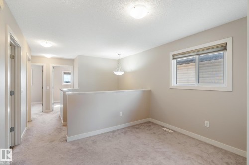3217 11 Avenue, Edmonton, AB - Indoor Photo Showing Other Room