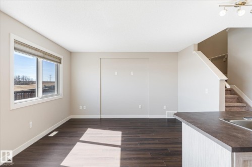 3217 11 Avenue, Edmonton, AB - Indoor Photo Showing Other Room