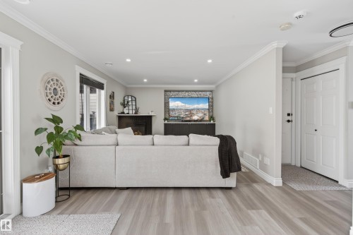 807 Beach Avenue, Cold Lake, AB - Indoor Photo Showing Living Room