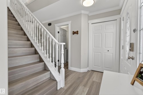 807 Beach Avenue, Cold Lake, AB - Indoor Photo Showing Other Room