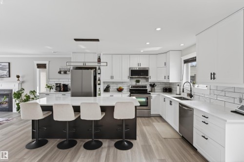 807 Beach Avenue, Cold Lake, AB - Indoor Photo Showing Kitchen With Double Sink With Upgraded Kitchen