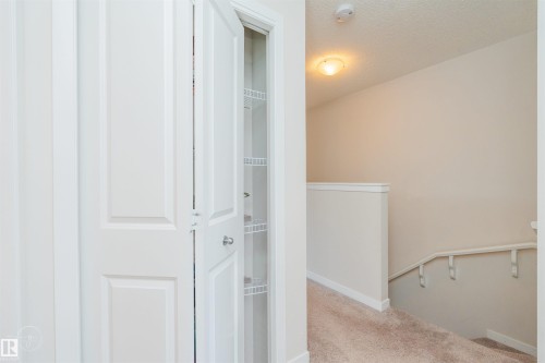 2122 52A Street, Edmonton, AB - Indoor Photo Showing Other Room