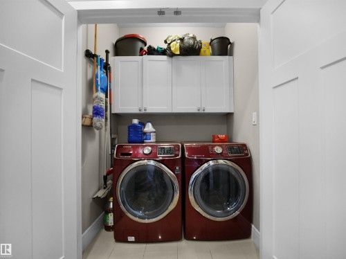 3694 Claxton Place, Edmonton, AB - Indoor Photo Showing Laundry Room