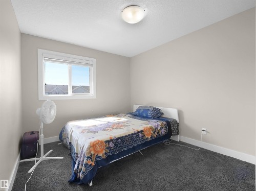 3464 Cutler Crescent, Edmonton, AB - Indoor Photo Showing Bedroom