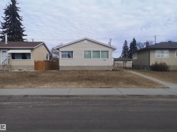 7311 76 Street NW  Edmonton, AB T6C 2J7