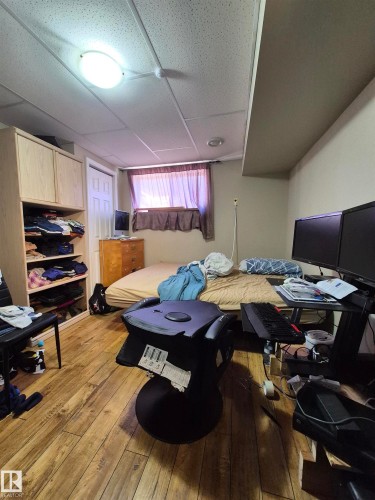 8725 152 Street, Edmonton, AB - Indoor