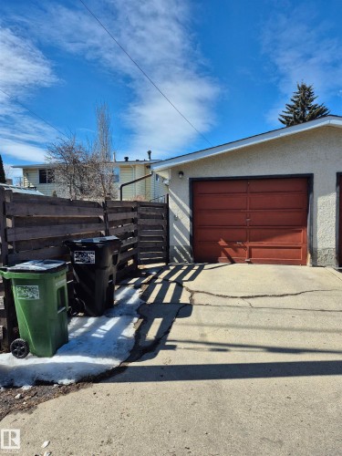 8725 152 Street, Edmonton, AB - Outdoor