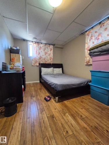 8725 152 Street, Edmonton, AB - Indoor Photo Showing Bedroom