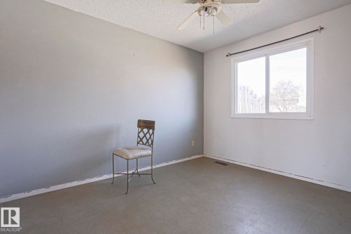 13818 114 Street Nw, Edmonton, AB - Indoor Photo Showing Other Room