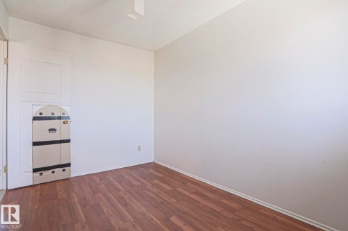 13818 114 Street Nw, Edmonton, AB - Indoor Photo Showing Other Room