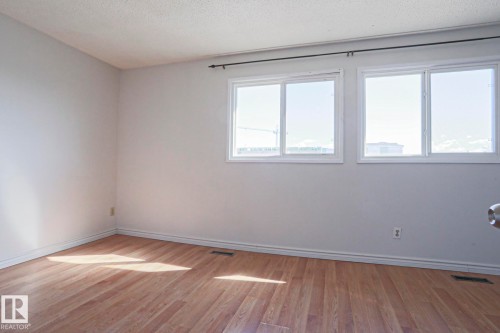 13818 114 Street Nw, Edmonton, AB - Indoor Photo Showing Other Room