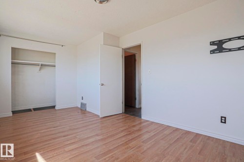 13818 114 Street Nw, Edmonton, AB - Indoor Photo Showing Other Room