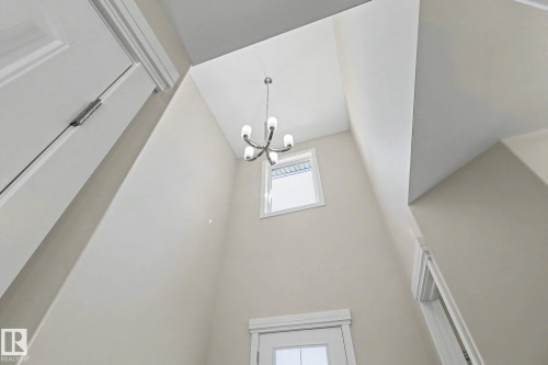 2547 Amerongen Crescent, Edmonton, AB - Indoor Photo Showing Other Room