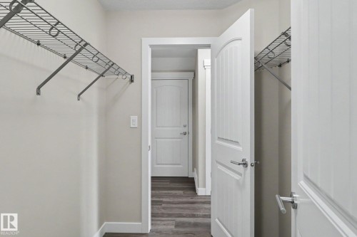 2547 Amerongen Crescent, Edmonton, AB - Indoor
