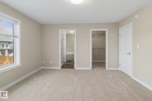 2547 Amerongen Crescent, Edmonton, AB - Indoor Photo Showing Other Room