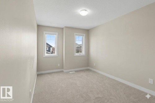 2547 Amerongen Crescent, Edmonton, AB - Indoor Photo Showing Other Room