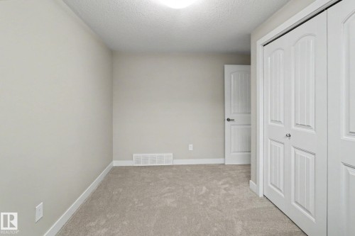 2547 Amerongen Crescent, Edmonton, AB - Indoor Photo Showing Other Room