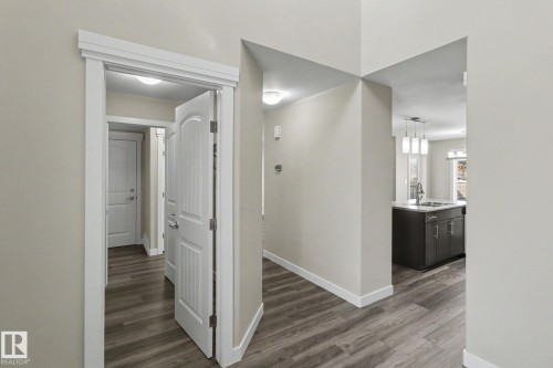2547 Amerongen Crescent, Edmonton, AB - Indoor Photo Showing Other Room