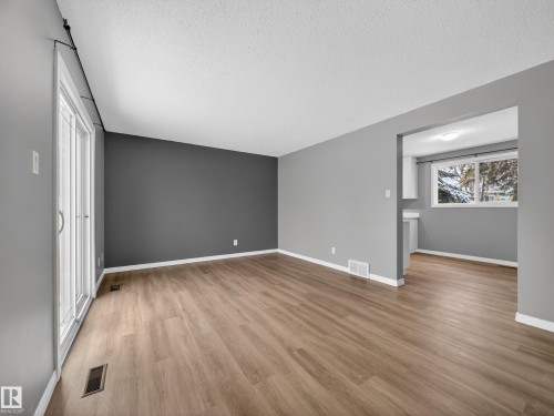 7715 37 Avenue, Edmonton, AB - Indoor Photo Showing Other Room