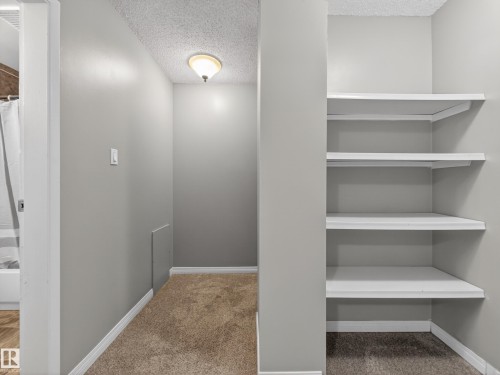 7715 37 Avenue, Edmonton, AB - Indoor