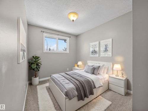7715 37 Avenue, Edmonton, AB - Indoor Photo Showing Bedroom