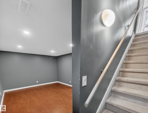 7715 37 Avenue, Edmonton, AB - Indoor Photo Showing Other Room
