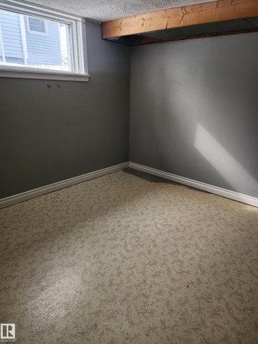 10305 98 Avenue, Fort Saskatchewan, AB - Indoor Photo Showing Other Room