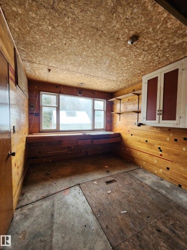 10305 98 Avenue, Fort Saskatchewan, AB - Indoor