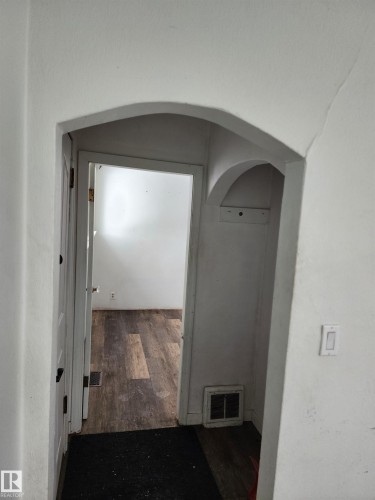 10305 98 Avenue, Fort Saskatchewan, AB - Indoor Photo Showing Other Room