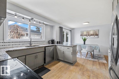 9304 128A Avenue, Edmonton, AB - Indoor Photo Showing Kitchen