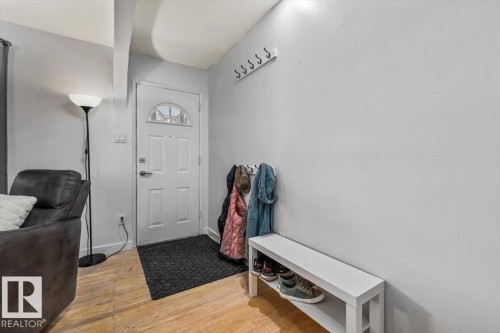 9304 128A Avenue, Edmonton, AB - Indoor Photo Showing Other Room