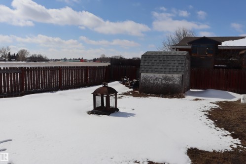 5103 64 Ave., Ponoka, AB - Outdoor