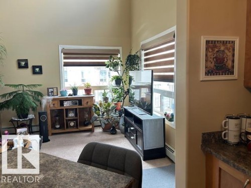 1426 330 Clareview Station Drive, Edmonton, AB - Indoor