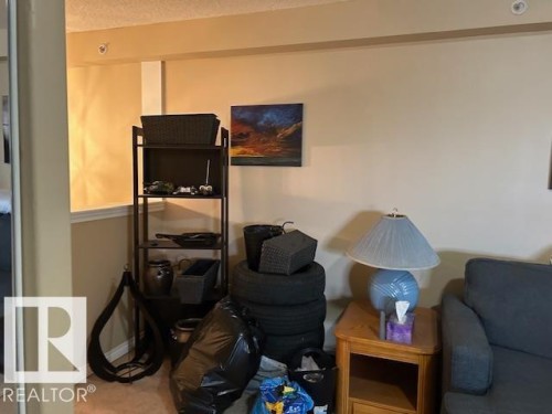 1426 330 Clareview Station Drive, Edmonton, AB - Indoor