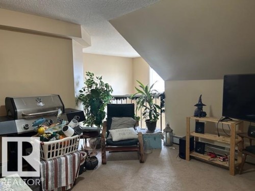 1426 330 Clareview Station Drive, Edmonton, AB - Indoor Photo Showing Other Room
