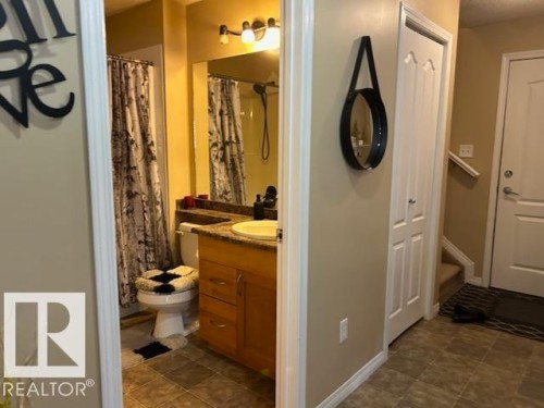 1426 330 Clareview Station Drive, Edmonton, AB - Indoor