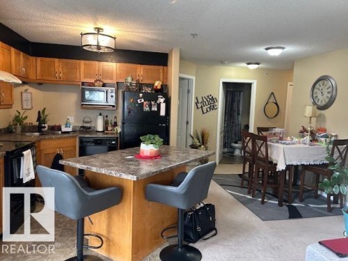 1426 330 Clareview Station Drive, Edmonton, AB - Indoor