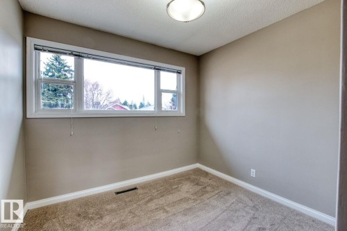 8916 148 Street, Edmonton, AB - Indoor Photo Showing Other Room