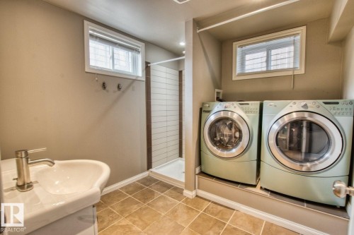 8916 148 Street, Edmonton, AB - Indoor Photo Showing Laundry Room