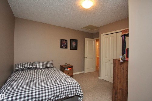 7 Ashgrove, Spruce Grove, AB - Indoor Photo Showing Bedroom