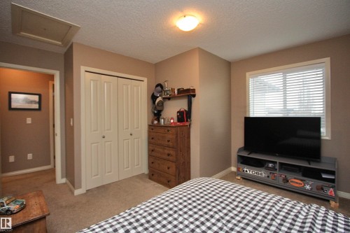 7 Ashgrove, Spruce Grove, AB - Indoor Photo Showing Bedroom