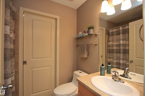 7 Ashgrove, Spruce Grove, AB - Indoor Photo Showing Bathroom