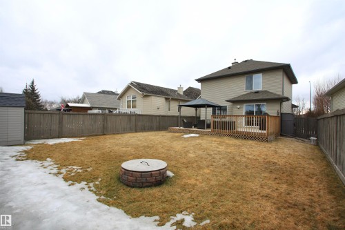 7 Ashgrove, Spruce Grove, AB - Outdoor