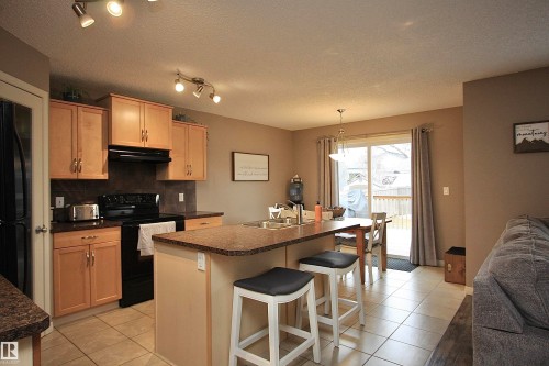 7 Ashgrove, Spruce Grove, AB - Indoor