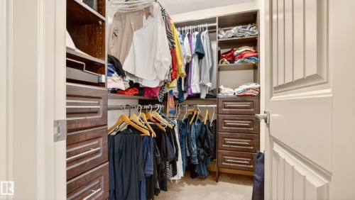 7276 Morgan Road Nw, Edmonton, AB - Indoor With Storage
