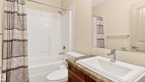 7276 Morgan Road Nw, Edmonton, AB - Indoor Photo Showing Bathroom