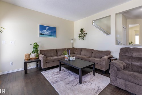 23 Everitt Drive, St. Albert, AB - Indoor Photo Showing Living Room