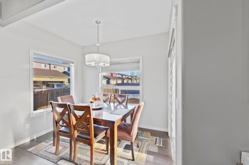 3215 22 Avenue, Edmonton, AB - Indoor Photo Showing Dining Room