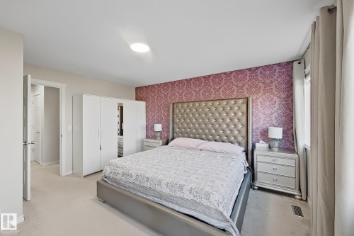 3215 22 Avenue, Edmonton, AB - Indoor Photo Showing Bedroom