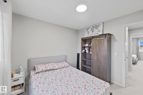 3215 22 Avenue, Edmonton, AB - Indoor Photo Showing Bedroom